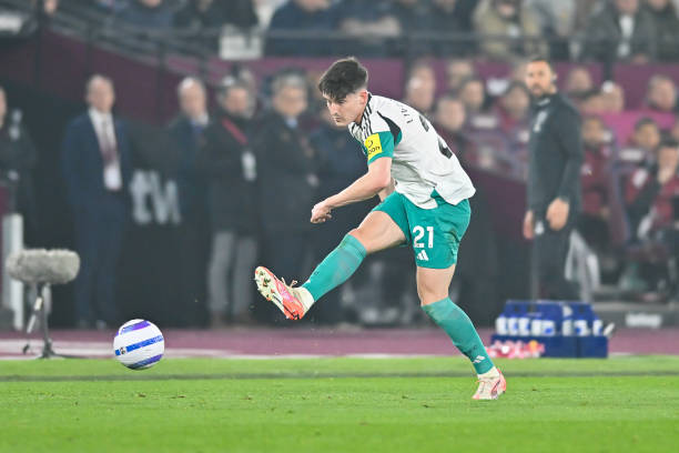 以及中国足 以及中国足