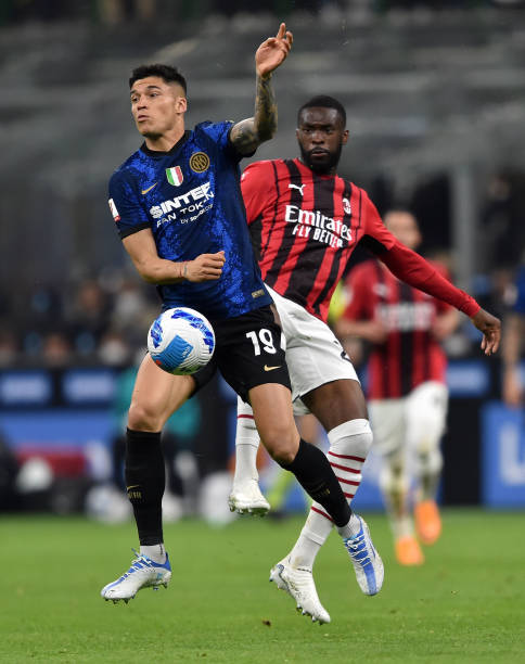 防守反击的 防守反击的